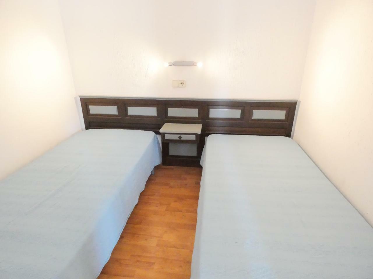 Holiday Center 로지즈 외부 사진